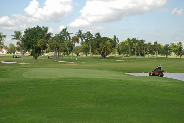 Golf Course Maintenance in Lafayette